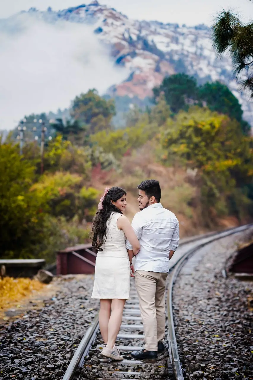 Top 5 Pre-Wedding Shoot Locations in Chandigarh | Click N Capture